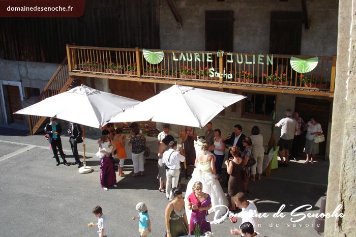 Nous organisons avec plaisir les pots de départ en retraite, les vins d’honneur de mariage ou toute autre fête de famille ou d’entreprise.